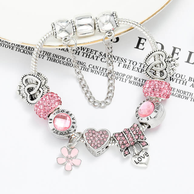 pulseira rosa com coração love